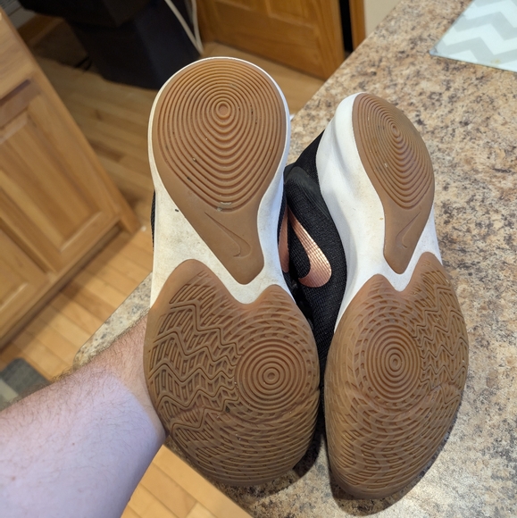 Nike Shoes - Picture 5 of 5